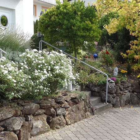 Ferienwohnung Ruhe - Oase am Eichwald Bad Nauheim Exterior foto